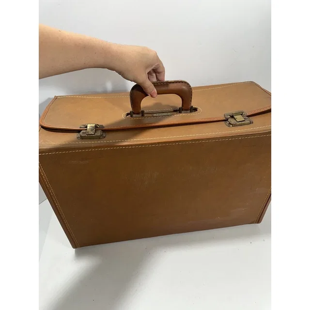 Samsonite Vintage Airline Pilot Salesman Brown Leather Attache Briefcase Antique in brown|red Leather from Poshmark