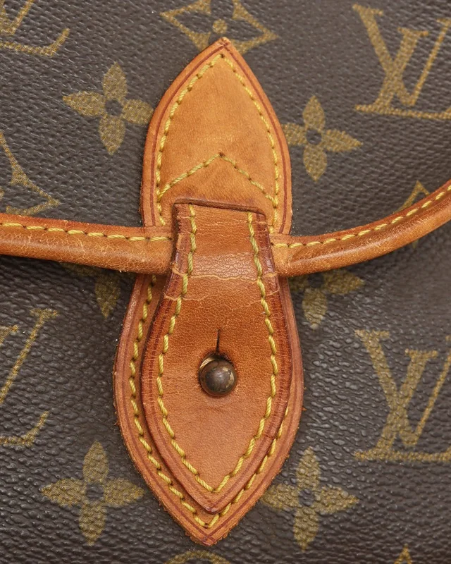Louis Vuitton Monogram Gibeciere MM Bag in Coated canvas from A Retro Tale, photo 11 of 13