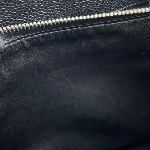 Chanel GST Chain Tote BlackA50995 Caviar Leather in Caviar leather from GALLERY RARE, photo 9 of 16
