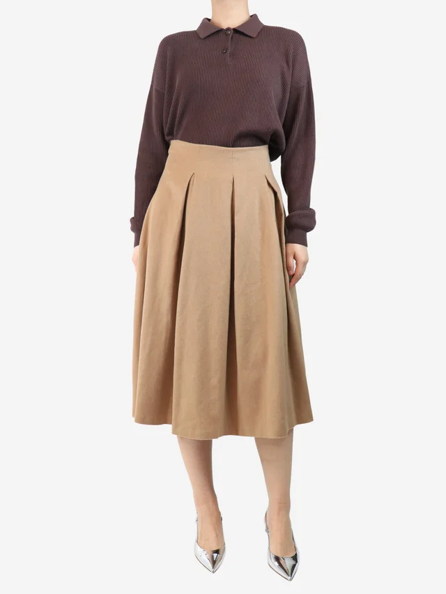 Max Mara Beige pleated camel-wool skirt - size UK 12 in Brown Wool from Sign of the Times, photo 2 of 3