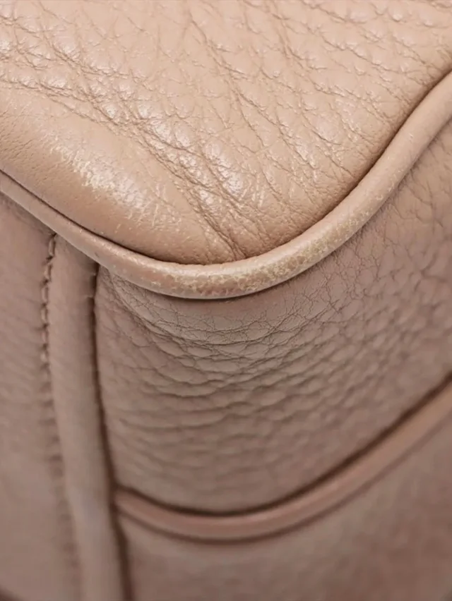 Prada Beige Vitello Phenix leather shoulder bag in Beige Leather from Sign of the Times, photo 9 of 11