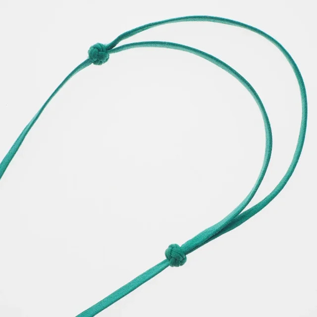 Hermès Lacquer Silk Necklace 052880FL in Green Canvas from LuxUness, photo 7 of 8