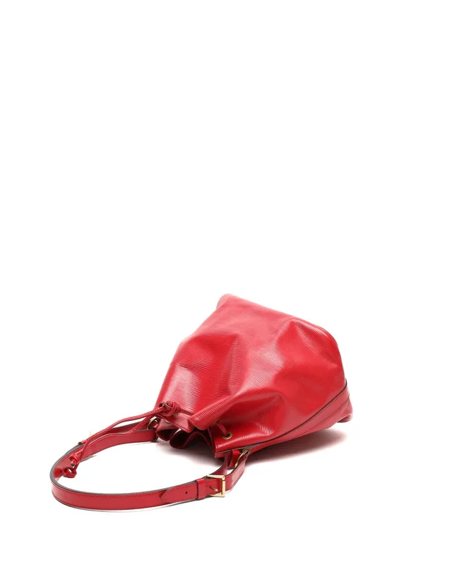 Louis Vuitton Epi Petit Noé Bag in Leather from A Retro Tale, photo 4 of 13