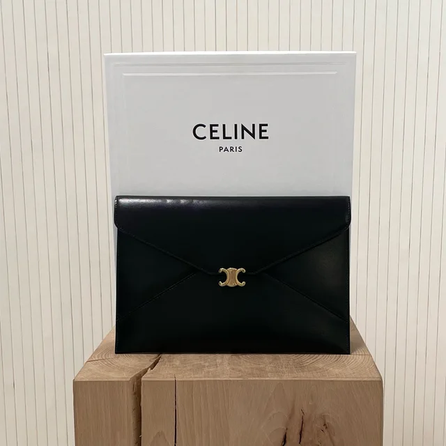 Celine Flap clutch, photo 4 of 5 from SENSER