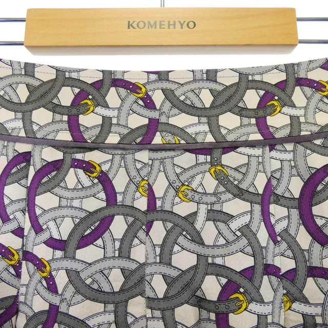 Burberry London Skirt from LuxUness, photo 2 of 2