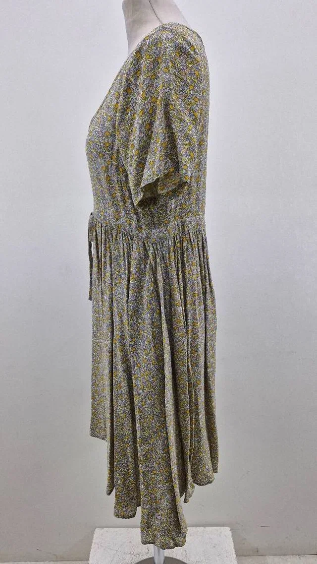 GANNI Floral short sleeved dress grey Size: M in Grey Viscose from Oxfam Online Shop
