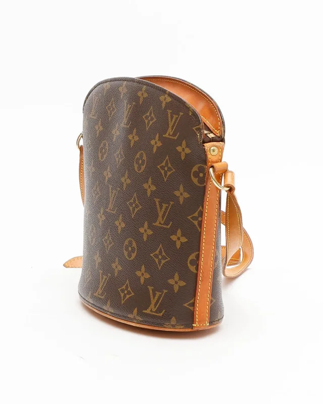 Louis Vuitton Monogram Drouot Bag in Coated canvas from A Retro Tale, photo 3 of 10