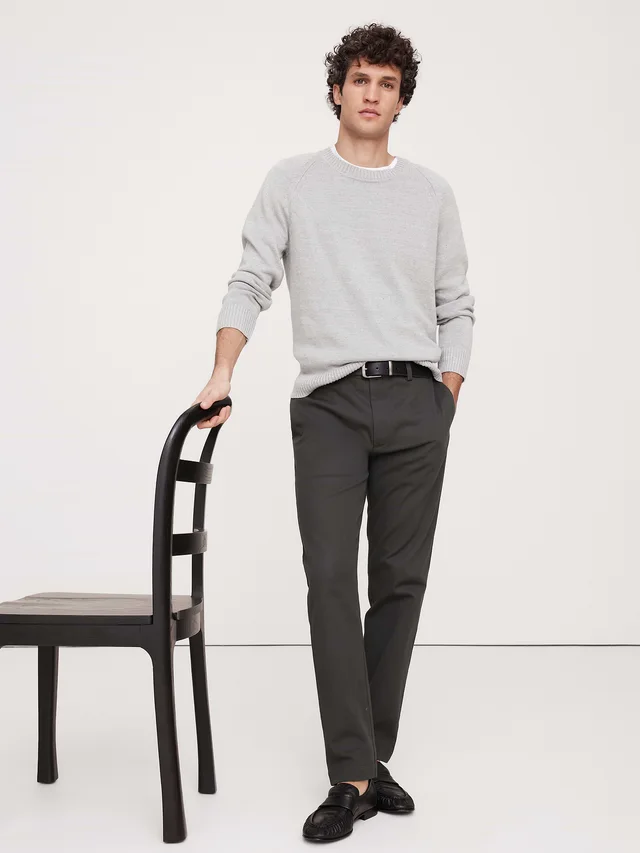 Banana Republic Athletic Italian-Stretch Chino in Charcoal Gray, photo 3 of 4 from Banana Republic (Canada)