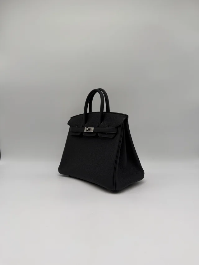 Hermès Birkin 25 Black Togo Palladium Hardware in Black Togo leather from Luxury Promise, photo 7 of 11