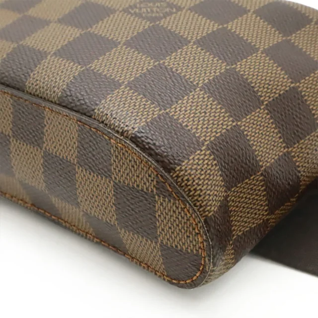 Louis Vuitton Damier Waist Bag in Brown Canvas from LuxUness, photo 3 of 8
