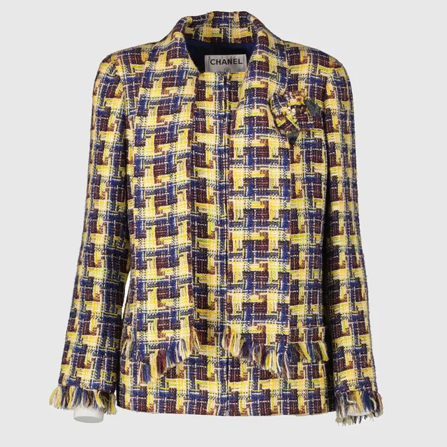 Chanel 04A Check Tweed Jacket - Size FR 40 in Tweed from Labellov