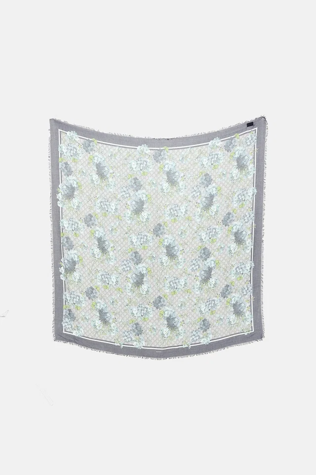 Gucci GG Bloom Scarf from VSP Consignment