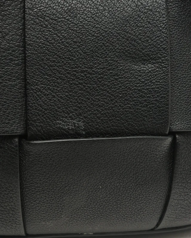 Bottega Veneta Maxi Intrecciato Arco Tool Bag in Woven leather from A Retro Tale, photo 7 of 9