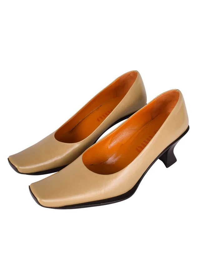 Miu Miu Vintage 1990s Beige and Brown Leather Square Toe Pumps in Brown Leather from Amarcord Vintage Fashion
