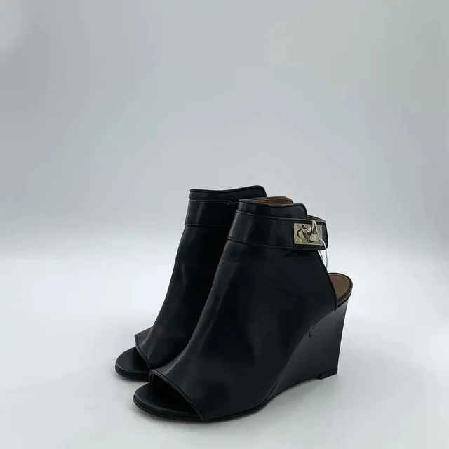 Givenchy Leather Women's High Heels 35.5 in black Leather from Grailed