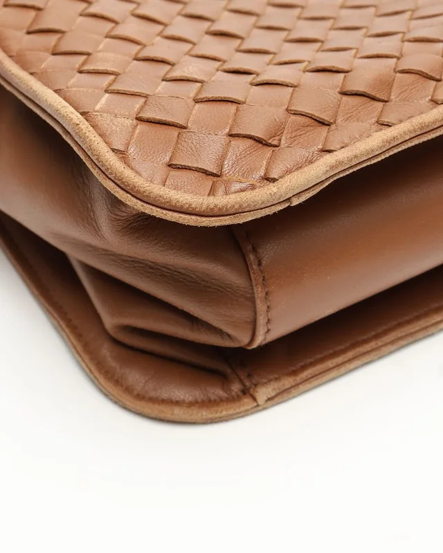 Bottega Veneta Intrecciato Shoulder Bag in Woven leather from A Retro Tale, photo 7 of 10