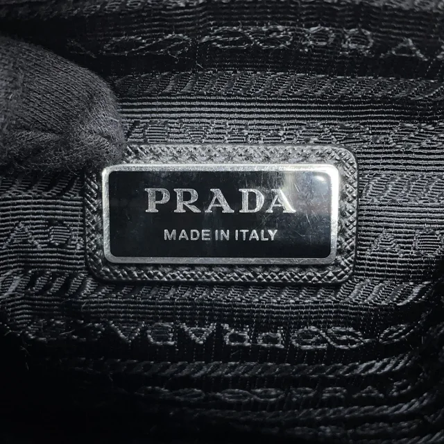 Prada Re-Nylon Shoulder Bag Black2VH113_2DMH_F0002_V_XOP Nylon Saffiano LeatherLeather in Saffiano leather from GALLERY RARE, photo 16 of 17