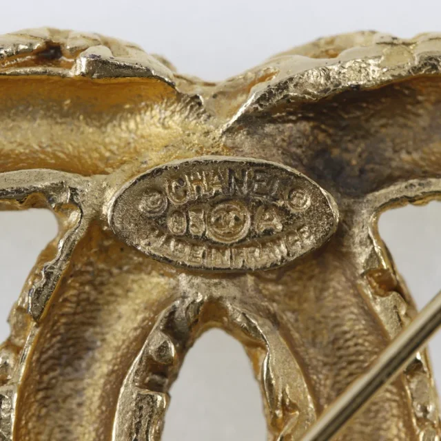 Chanel Coco Mark Brooch Gold Plated 93A in Gold Gold-plated metal from LuxUness, photo 5 of 5