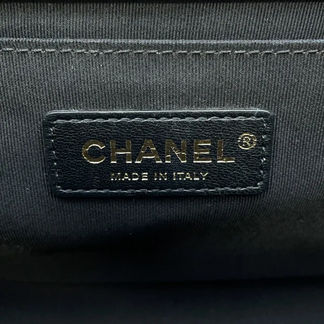 Boy Chanel BlackA67086 Caviar Leather Size 25 in Caviar leather from GALLERY RARE, photo 13 of 14