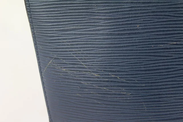 Louis Vuitton Dark Blue Epi Leather Neverfull MM Tote Bag in Blue Leather from Bagriculture