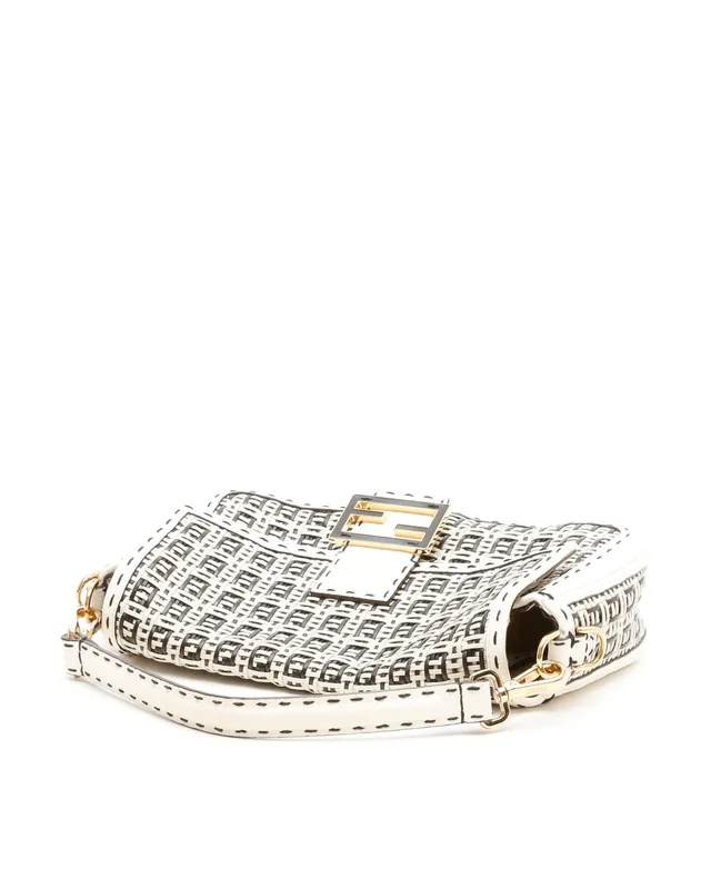 Fendi Zucchino Baguette Woven Bag in Woven leather from A Retro Tale, photo 5 of 9