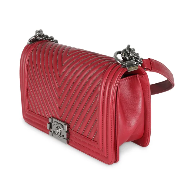 Chanel Burgundy Chevron Calfskin Chain Medium Boy Bag in Burgundy Calfskin from myGemma, photo 2 of 2