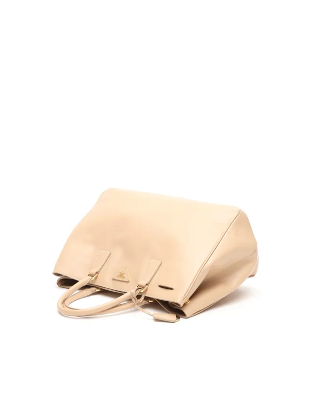 Prada Lux Galleria Saffiano Bag in Saffiano leather from A Retro Tale, photo 4 of 15