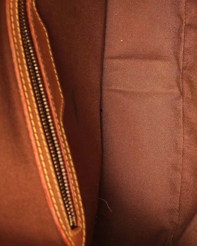Louis Vuitton Monogram Sologne Bag in Coated canvas from A Retro Tale, photo 8 of 9
