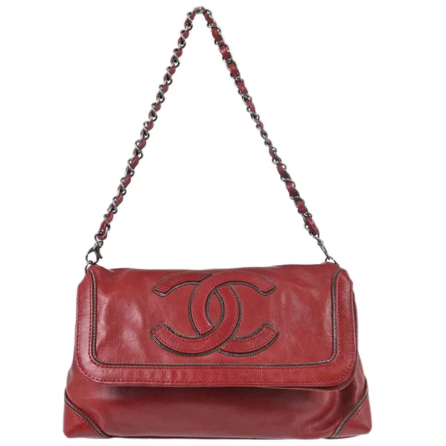 Chanel 2006-2008 Burgundy Calfskin Handbag in Burgundy Calfskin from AMORE Vintage Tokyo