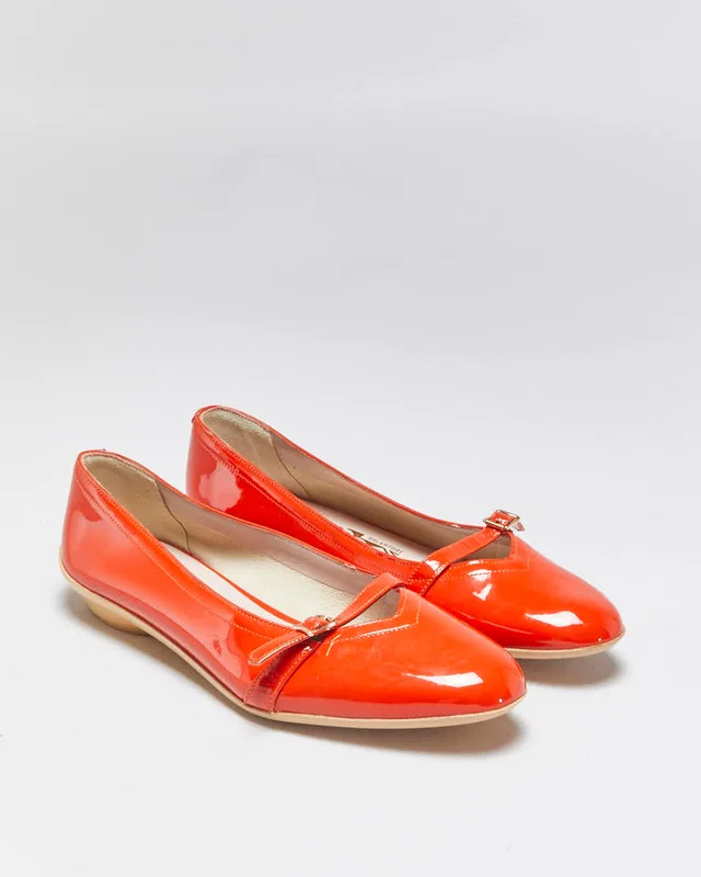 DS Vintage Y2K 00s Salvatore Ferragamo 'Audrey (1954)' Women's Orange Patent Leather … UK5 in Orange Patent leather from Rokit Vintage
