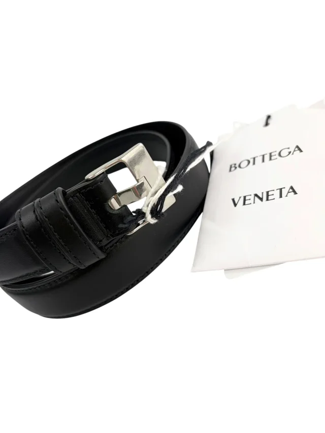 Bottega Veneta Belt Size 80cm / 32" in Black Leather from Season 2 Consign, photo 4 of 4