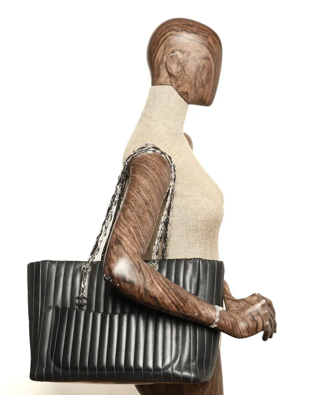 Chanel Large Vertical Quilted Mademoiselle Tote Bag in Leather from A Retro Tale, photo 8 of 8