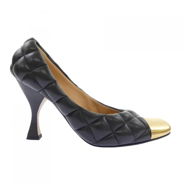 Bottega Veneta Leather Pumps in Leather from LuxUness