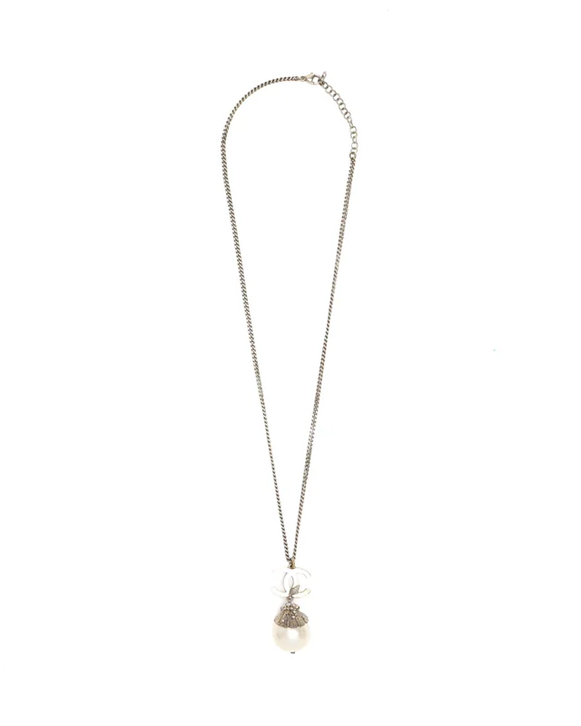 Chanel Coco Mark Pearl Necklace from A Retro Tale, photo 2 of 4