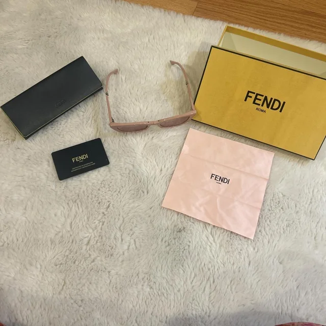 Fendi Women's Sunglasses - Pink/Gold in gold|pink from Depop, photo 1 of 1
