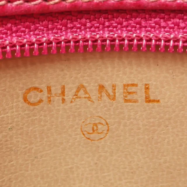 Chanel Coco Mark Caviar Pouch in Caviar leather from A Retro Tale, photo 4 of 5