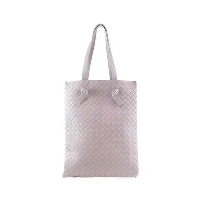 Bottega Veneta Leather Shoulder Bag in Leather from LuxUness