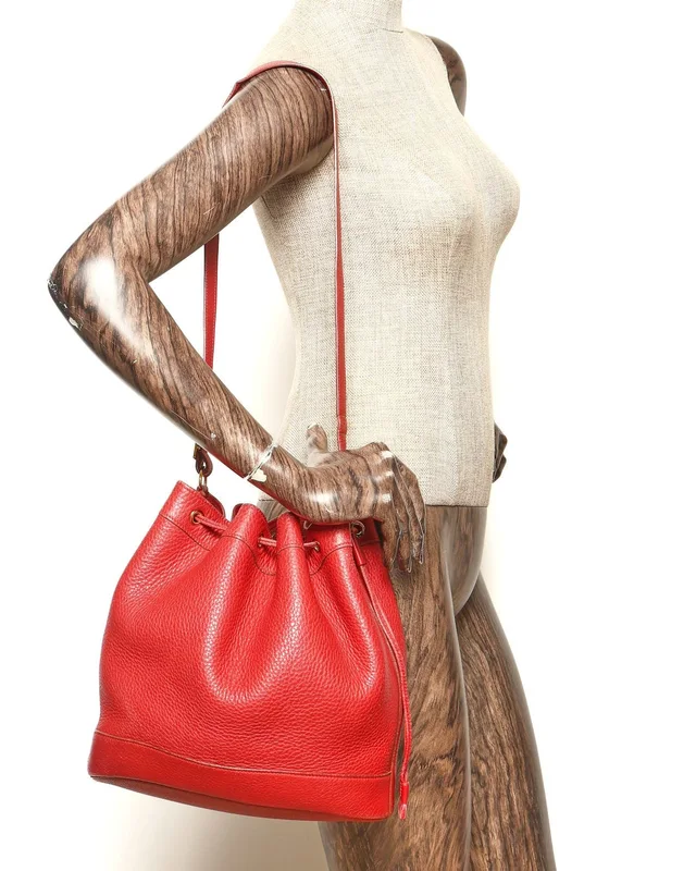 Hermès Taurillon Clemence Market PM Bucket Bag in Clemence leather from A Retro Tale, photo 8 of 8