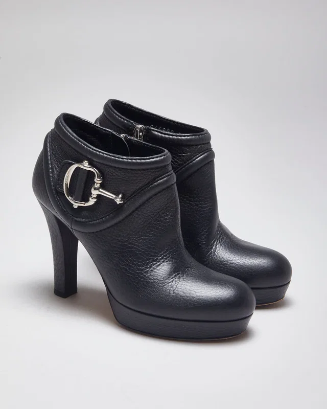 Gucci Leather Heeled Ankle Boot - UK 2 in Leather from Rokit Vintage