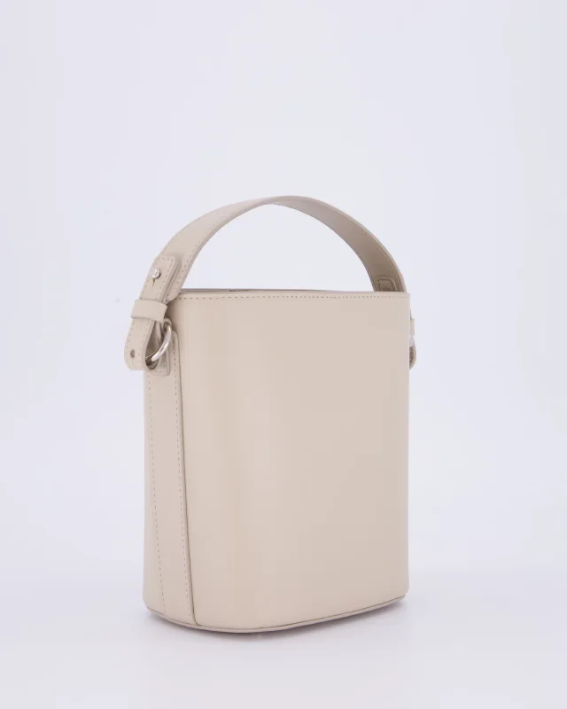Loro Piana Beige Crossbody Bucket Bag in Beige Calfskin from Sellier, photo 7 of 18
