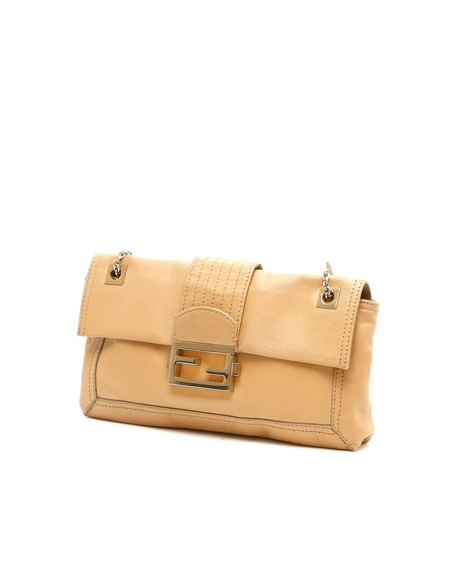 Fendi 2009s Baguette Chain Bag in Leather from A Retro Tale, photo 2 of 10