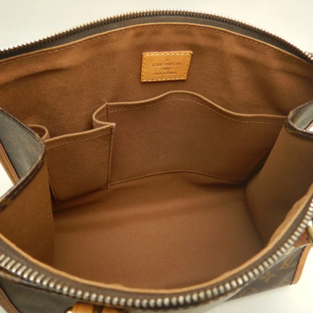 Louis Vuitton Popincourt Monogram Tote Bag in Brown Canvas from LuxUness, photo 4 of 19