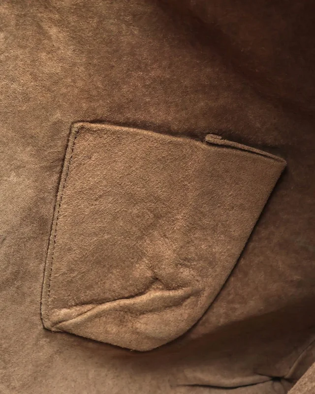 Bottega Veneta Large Intrecciato Hobo Bag in Woven leather from A Retro Tale, photo 12 of 13
