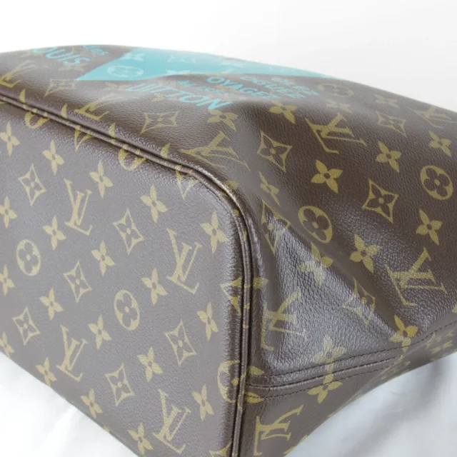 Louis Vuitton Monogram Canvas Tote Bag in Brown Canvas from LuxUness, photo 6 of 9