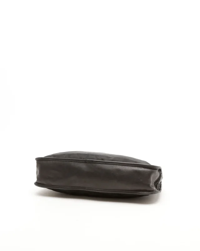 Prada Tessuto Shoulder Bag in Nylon from A Retro Tale, photo 3 of 9
