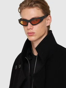 Kuboraum Berlin Mask-style sunglasses in 0% Acetate, photo 3 of 5 from LUISAVIAROMA