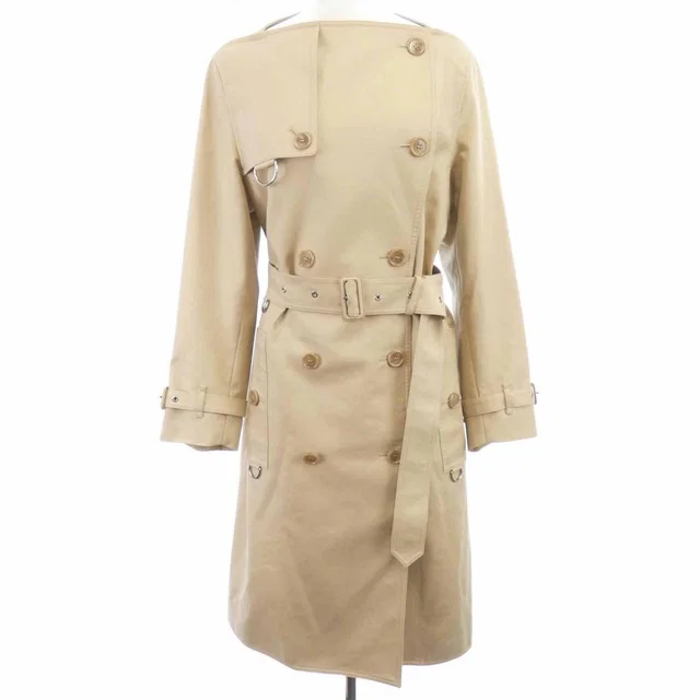 Burberry Trench Coat from LuxUness