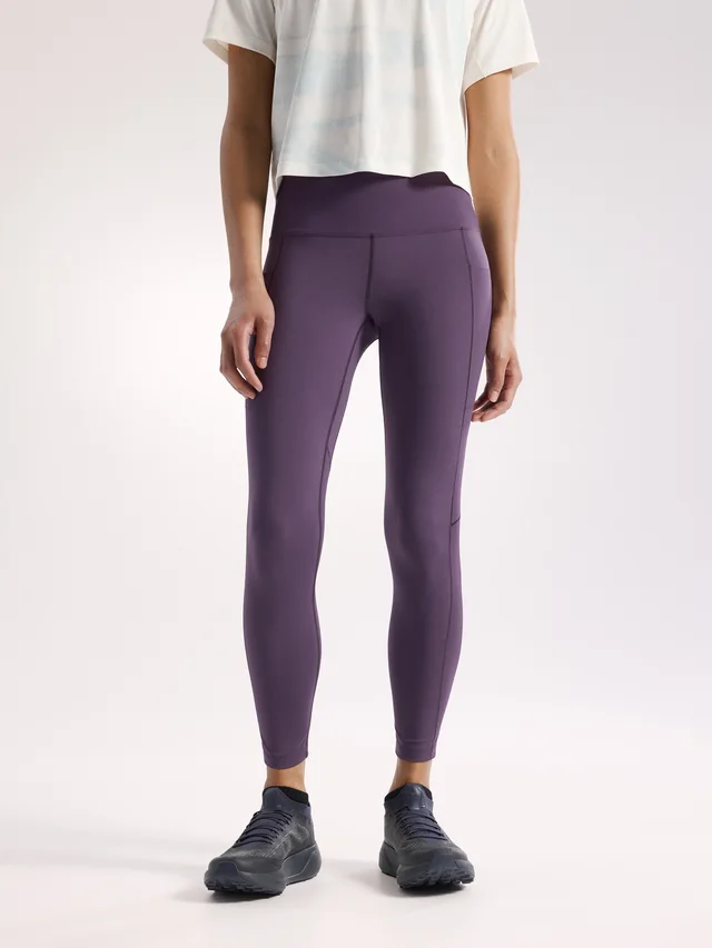 Arc'teryx Essent High-Rise Utility Legging 26" Women's in Body: Nylon stretch lycra, 220gsm - 71% Nylon, 29% Elastane · Contrast: Nylon power stretch warp knit…, photo 1 of 1