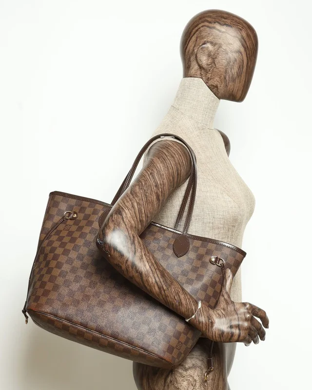 Louis Vuitton Damier Neverfull MM Tote Bag in Canvas from A Retro Tale, photo 8 of 8