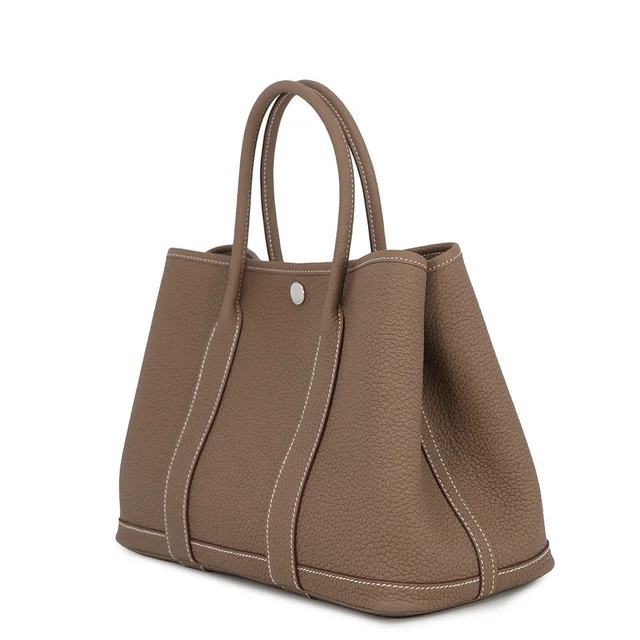 Hermès Garden Party Etoupe Negonda Leather Size TPM in Taupe Leather from GALLERY RARE, photo 2 of 2